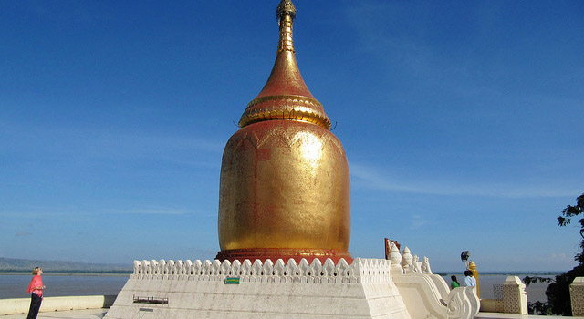 Pagoda Bupaya