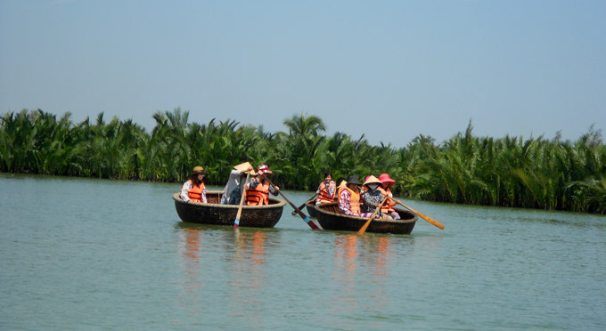 http://viaggivietnam.asiatica.com/it/1/activities/una-giornata-di-pesca-ad-hoi-an-44.html