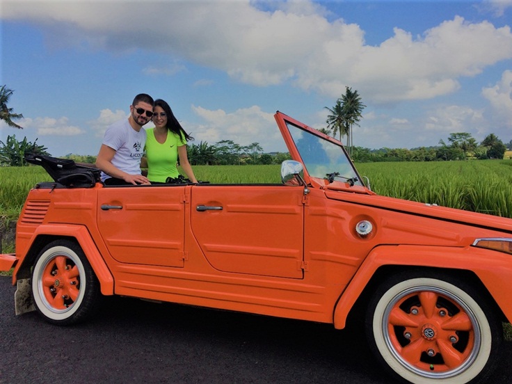 Exploring Bali by vintage Volkswagen